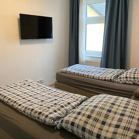 Modern 2 4 Beds Apartment Essen